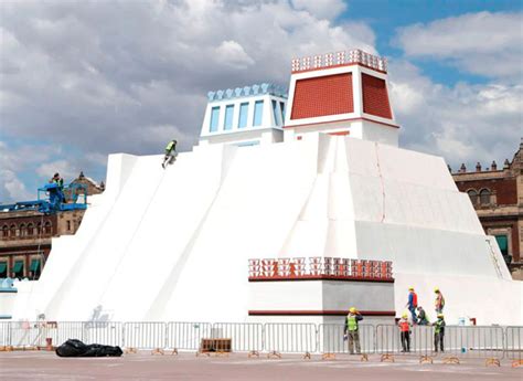 aztec palace mexico city.